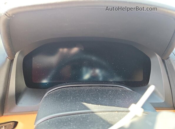 WBSGV0C01MCF81438 2021 BMW M8 Silver Vista del cuadro de instrumentos