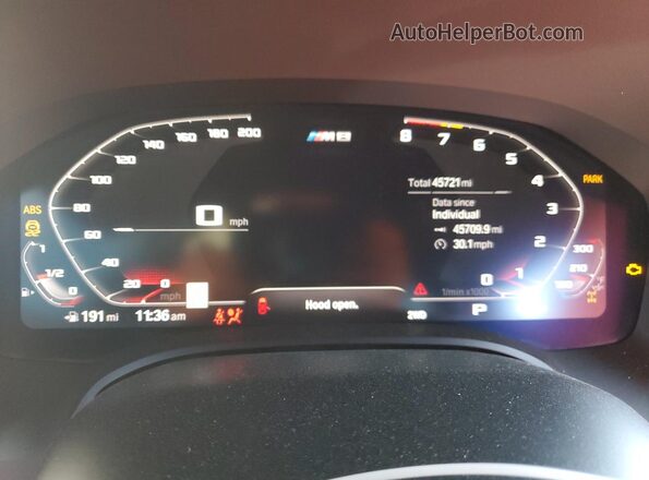 WBSGV0C03MCF25713 2021 BMW M8 Gray Instrument cluster view