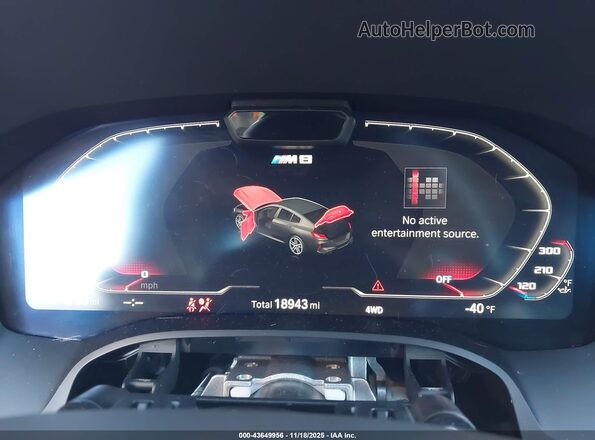 WBSGV0C04RCP32745 2024 BMW M8 Black Vista de los asientos traseros