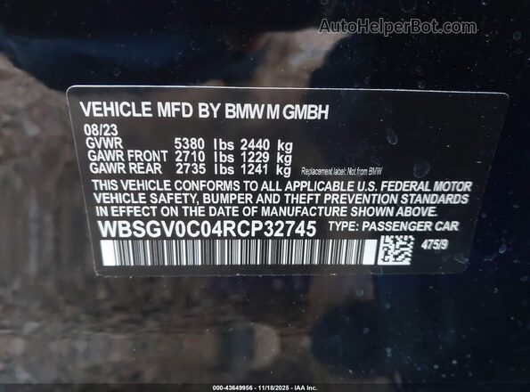 WBSGV0C04RCP32745 2024 BMW M8 Black Vista del compartimento del motor