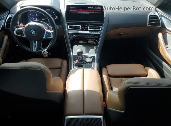 WBSGV0C0XPCM85471 2023 BMW M8 Gray Widok deski rozdzielczej