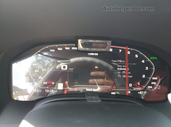 WBSGV0C0XSCU83020 2025 BMW M8 Gray Instrument cluster view