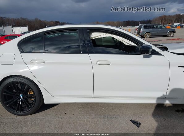 WBSJF0C06LCD98747 2020 BMW M5 White Widok wnętrza z tyłu