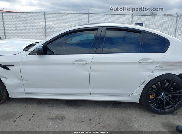 WBSJF0C06LCD98747 2020 BMW M5 White Widok wnętrza 360 stopni