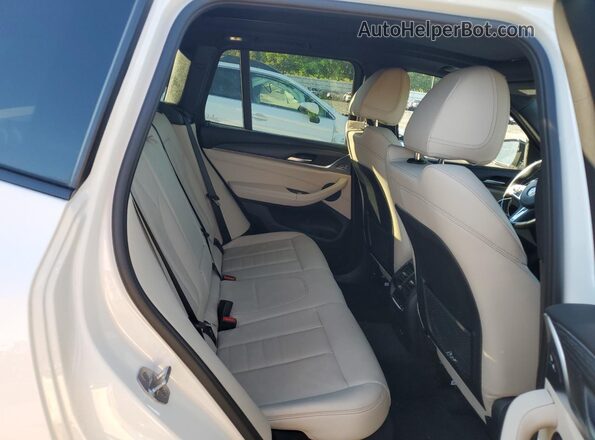WBX57DP0XNN175562 2022 BMW X3 Белый Вид задней части салона