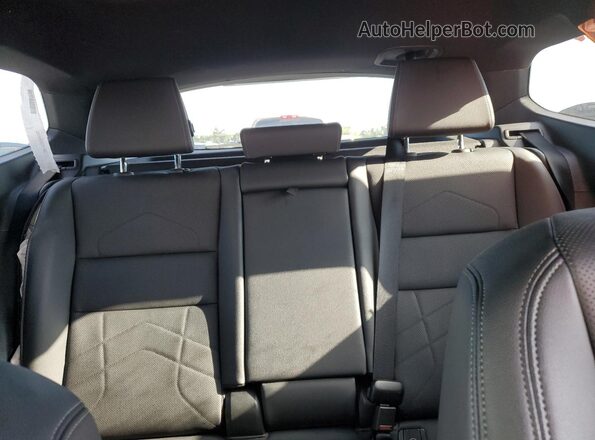 WBX73EF00P5W44334 2023 BMW X1 Silver Vista de los asientos traseros