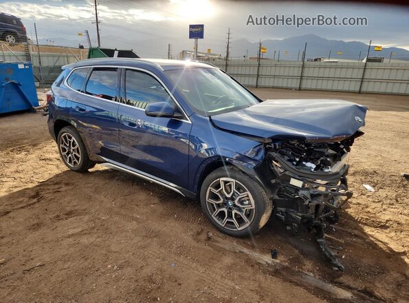 WBX73EF01S5367377 2025 BMW X1 Blue Delantero derecho