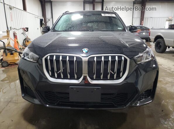 WBX73EF04T5408733 2026 BMW X1 Черный Вид спереди