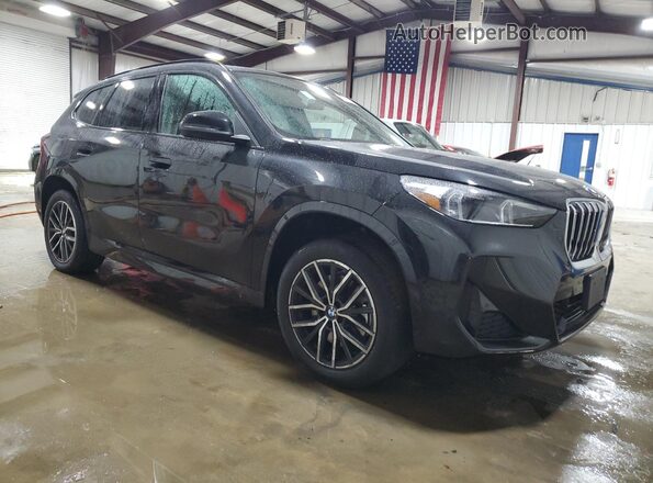 WBX73EF04T5408733 2026 BMW X1 Черный Передняя правая четверть