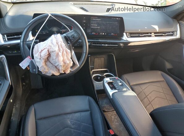 WBX73EF07R5Z44519 2024 BMW X1 Silver Widok deski rozdzielczej