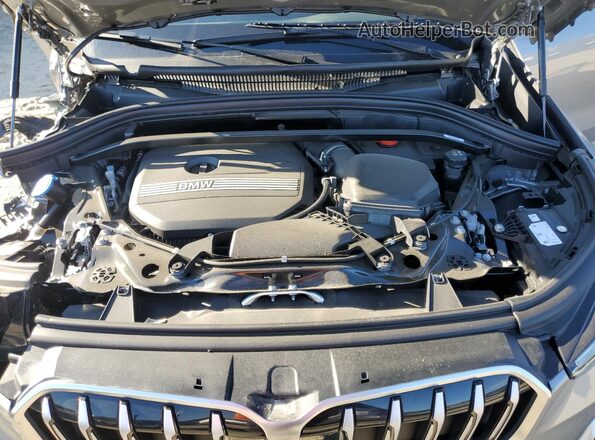 WBX73EF07R5Z44519 2024 BMW X1 Silver Widok komory silnika