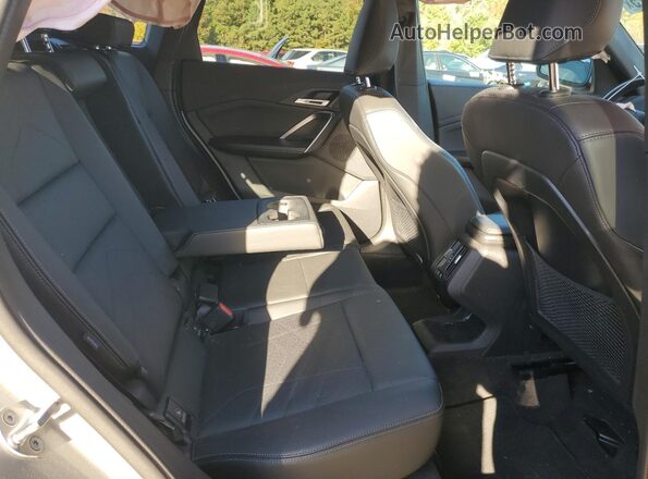WBX73EF07R5Z44519 2024 BMW X1 Silver Widok wnętrza z tyłu
