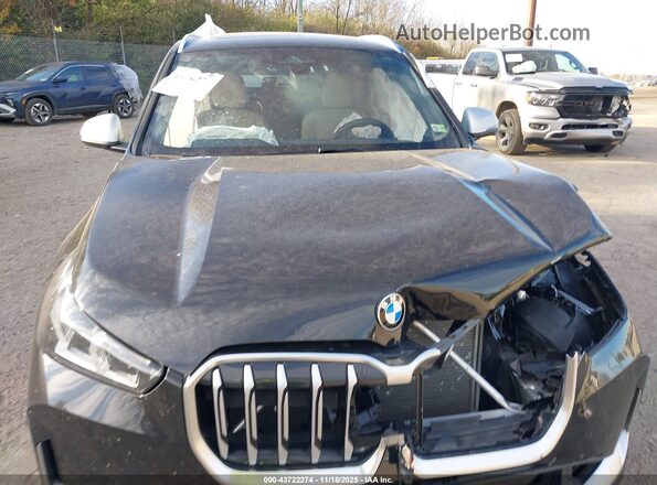 WBX73EF08R5Y86744 2024 BMW X1 Black Widok z tyłu