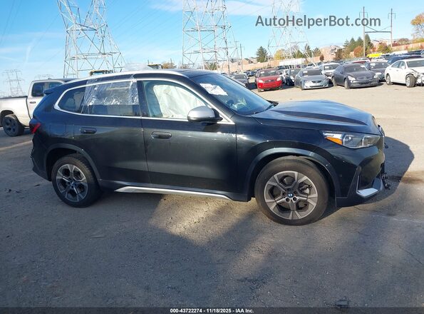WBX73EF08R5Y86744 2024 BMW X1 Black Widok wnętrza z tyłu