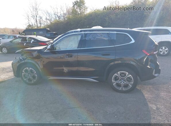 WBX73EF08R5Y86744 2024 BMW X1 Black Widok wnętrza 360 stopni