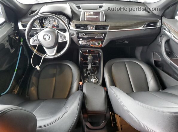 WBXHT3C36GP881258 2016 BMW X1 Silver Vista del salpicadero