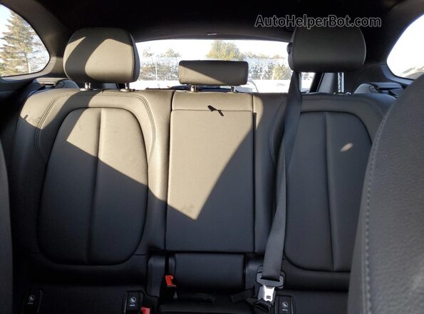 WBXHT3C51K3H34964 2019 BMW X1 Black უკანა სავარძლების ხედი