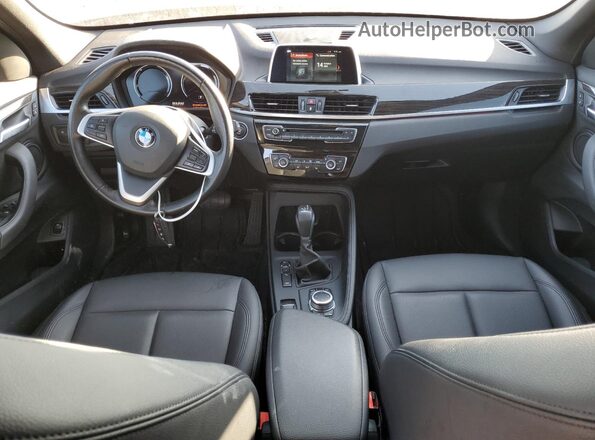 WBXHT3C51K3H34964 2019 BMW X1 Black წინა პანელის ხედი
