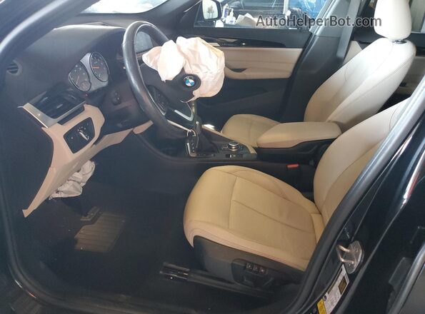 WBXHT3C56K5L37316 2019 BMW X1 Black Widok wnętrza z przodu
