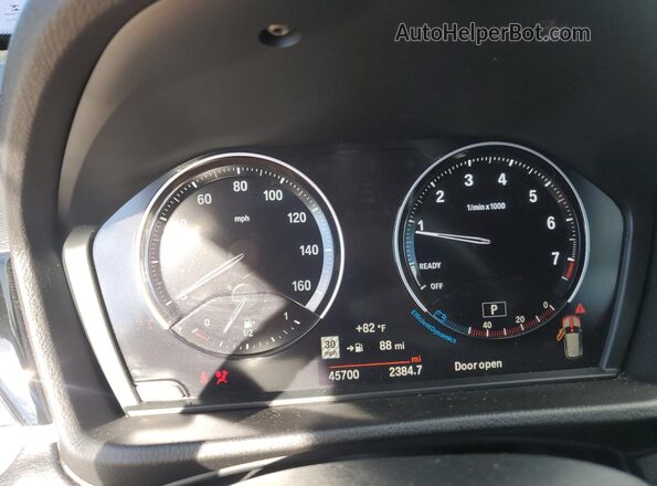WBXJG7C01L5R90428 2020 BMW X1 Blue Instrument cluster view
