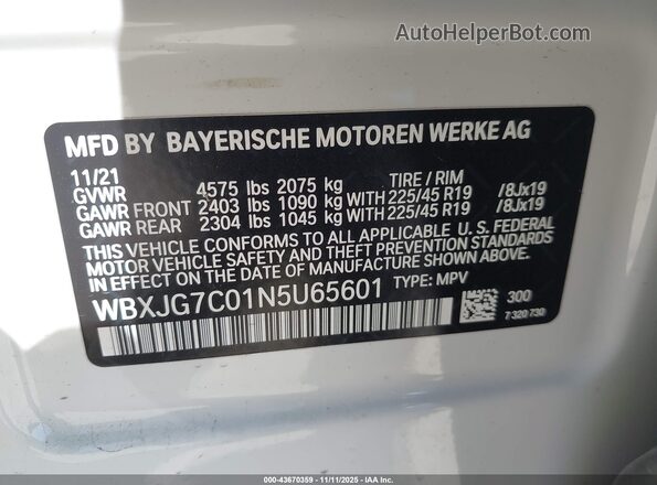 WBXJG7C01N5U65601 2022 BMW X1 White ძრავის განყოფილების ხედი