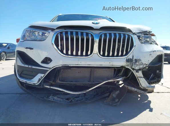 WBXJG7C01N5U65601 2022 BMW X1 White წინა ხედი