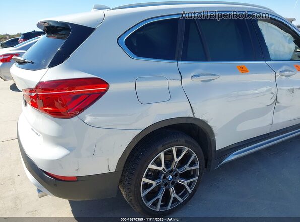 WBXJG7C01N5U65601 2022 BMW X1 White 