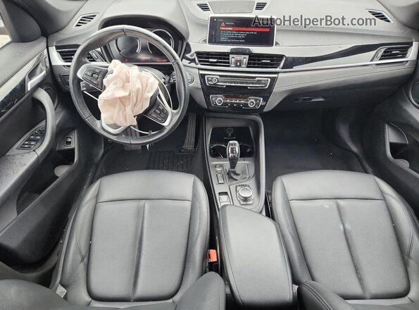 WBXJG7C01N5V09659 2022 BMW X1 Tan Widok deski rozdzielczej