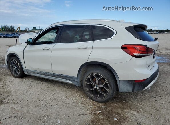 WBXJG7C05L5P30307 2020 BMW X1 White Rear left