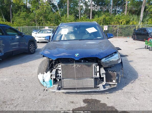 WBXJG7C05M5S36403 2021 BMW X1 Blue წინა ხედი