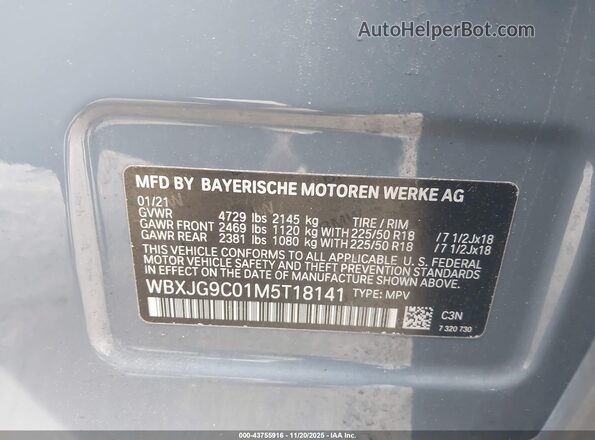 WBXJG9C01M5T18141 2021 BMW X1 Light Blue ძრავის განყოფილების ხედი