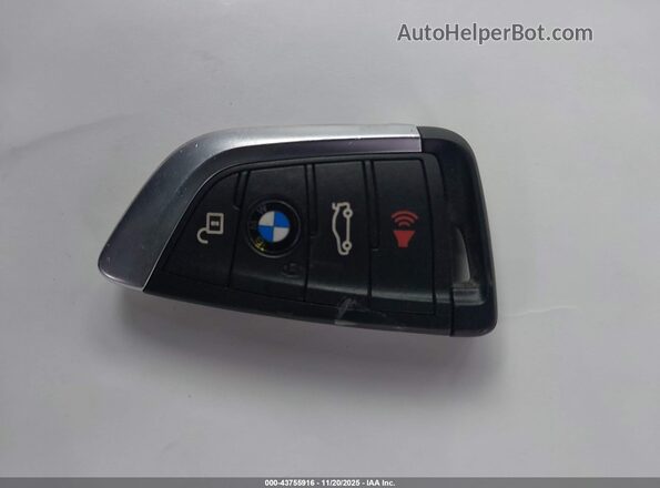 WBXJG9C01M5T18141 2021 BMW X1 Light Blue წინა პანელის ხედი