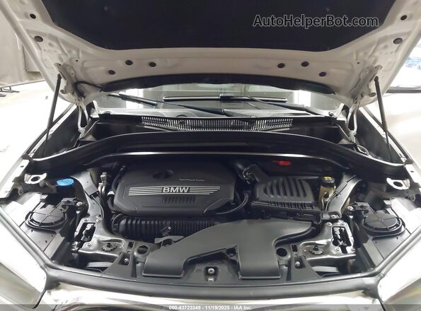 WBXJG9C07L5R27894 2020 BMW X1 White Widok z tyłu