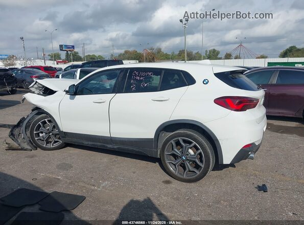 WBXYH9C06M5S52875 2021 BMW X2 White Панорамний вид салону 360°