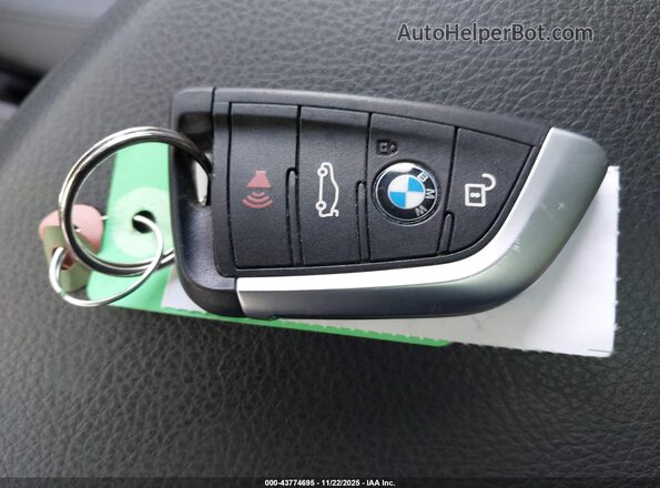 WBXYH9C09L5R51576 2020 BMW X2 Silver Widok deski rozdzielczej