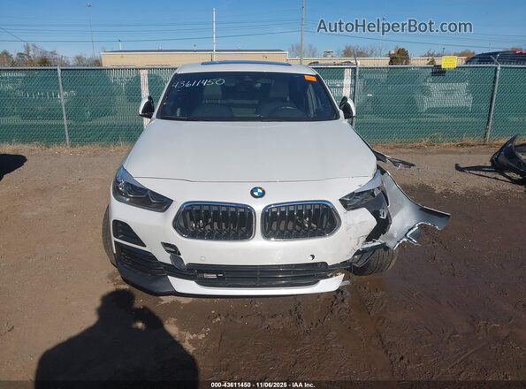 WBXYJ1C05M5S38276 2021 BMW X2 White ხელსაწყოთა პანელის ხედი