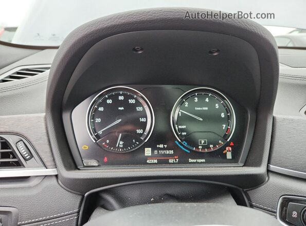 WBXYJ1C06M5S37265 2021 BMW X2 Blue ხელსაწყოთა პანელის ხედი