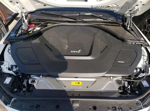 WBY23HD03SFU18656 2025 BMW I4 White Սալոնի հետևի տեսք