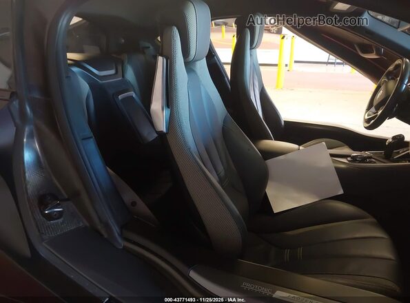 WBY2Z2C32HV676608 2017 BMW I8 Gray VIN կոդի պիտակի տեսք