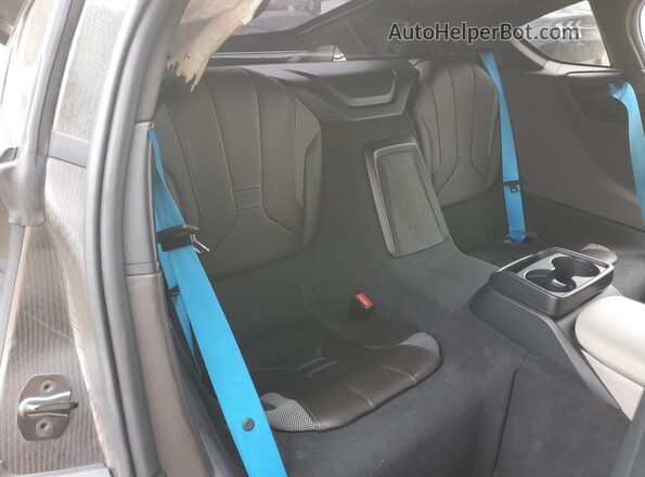WBY2Z2C51GV675742 2016 BMW I8 Orange Հետևի նստատեղերի տեսք