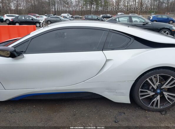 WBY2Z2C59GV674788 2016 BMW I8 White Սալոնի հետևի տեսք