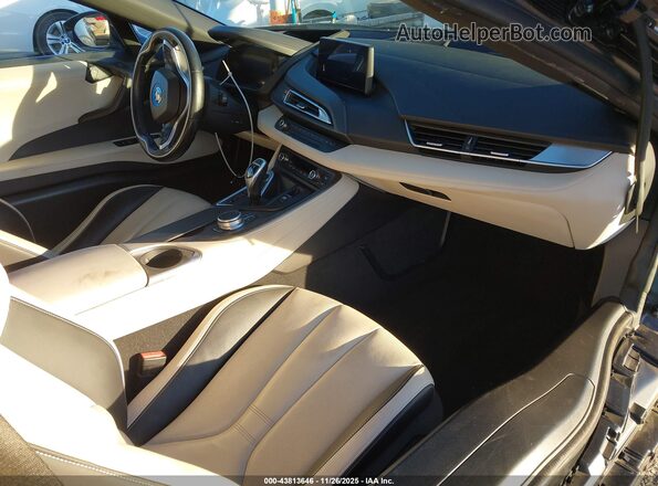 WBY2Z6C57K7D13938 2019 BMW I8 Gray წინა სალონის ხედი