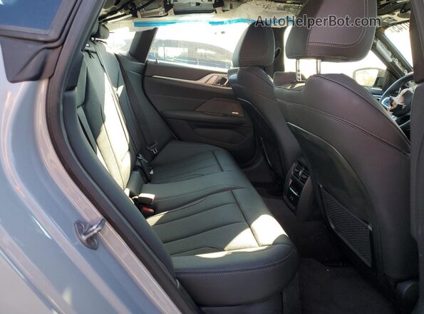 WBY33AW05RFS38937 2024 BMW I4 Gray Widok tylnych siedzeń