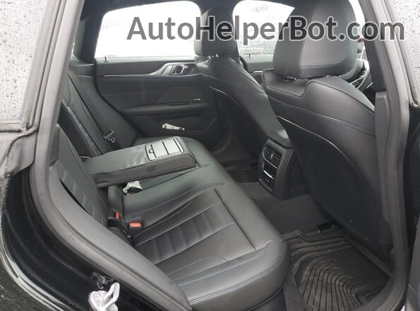 WBY33HD06SFU10216 2025 BMW I4 Black Widok tylnych siedzeń
