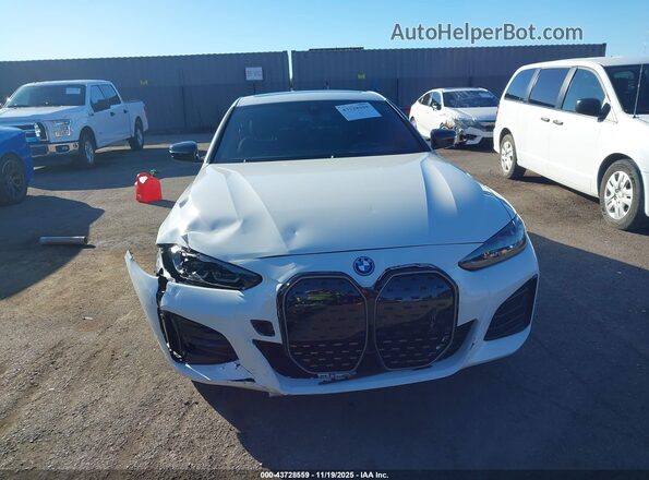 WBY43AW0XRFS79259 2024 BMW I4 White Вид щитка приладів