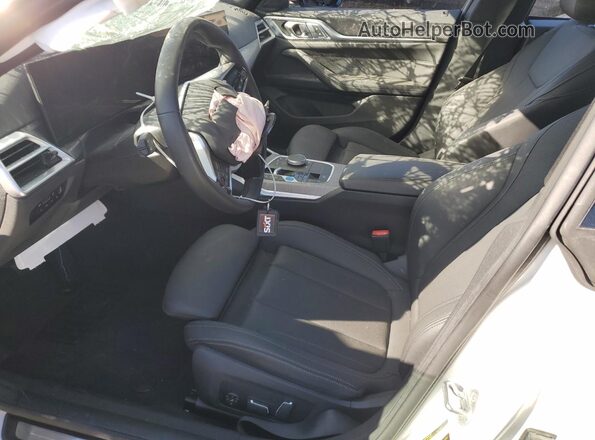 WBY43HD06SFT98928 2025 BMW I4 White Widok wnętrza z przodu