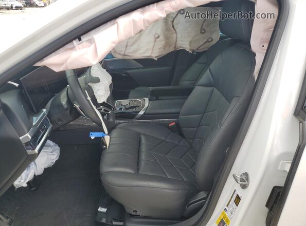 WBY53EJ05PCN64145 2023 BMW OTHER White Widok wnętrza z przodu