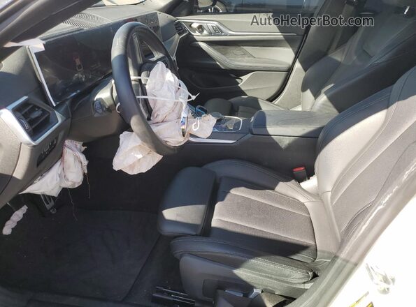 WBY73AW00NFN10810 2022 BMW I4 White Widok wnętrza z przodu