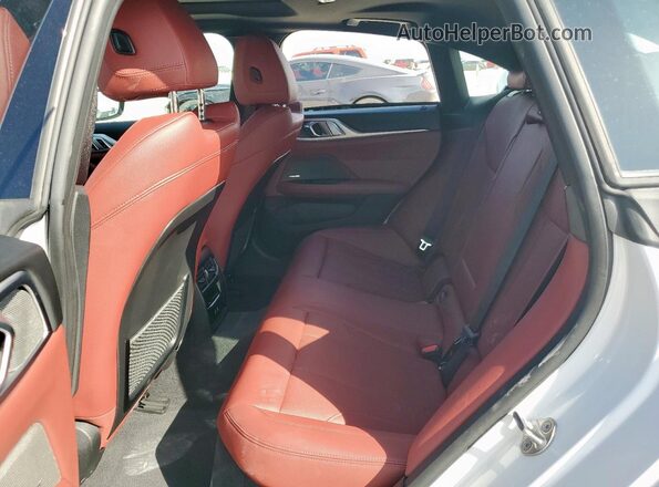 WBY73AW02PFN81848 2023 BMW I4 White Vista de los asientos traseros