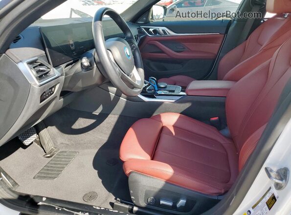 WBY73AW02PFN81848 2023 BMW I4 White Vista interior delantera